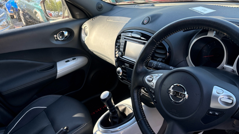 Nissan Juke 1.2 DiG-T Tekna 5dr Petrol Hatchback